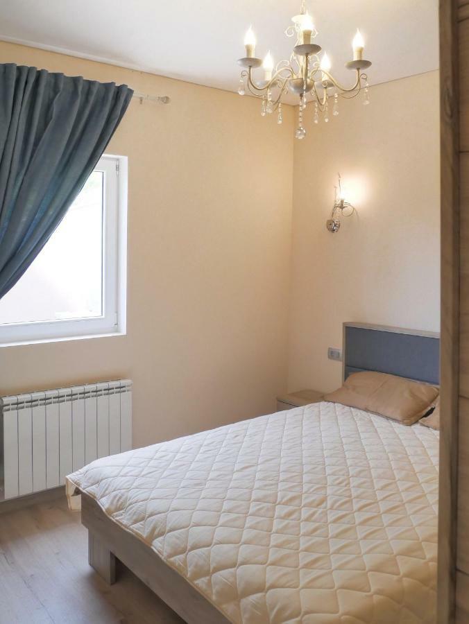 Villa Travertino Тиват Екстериор снимка