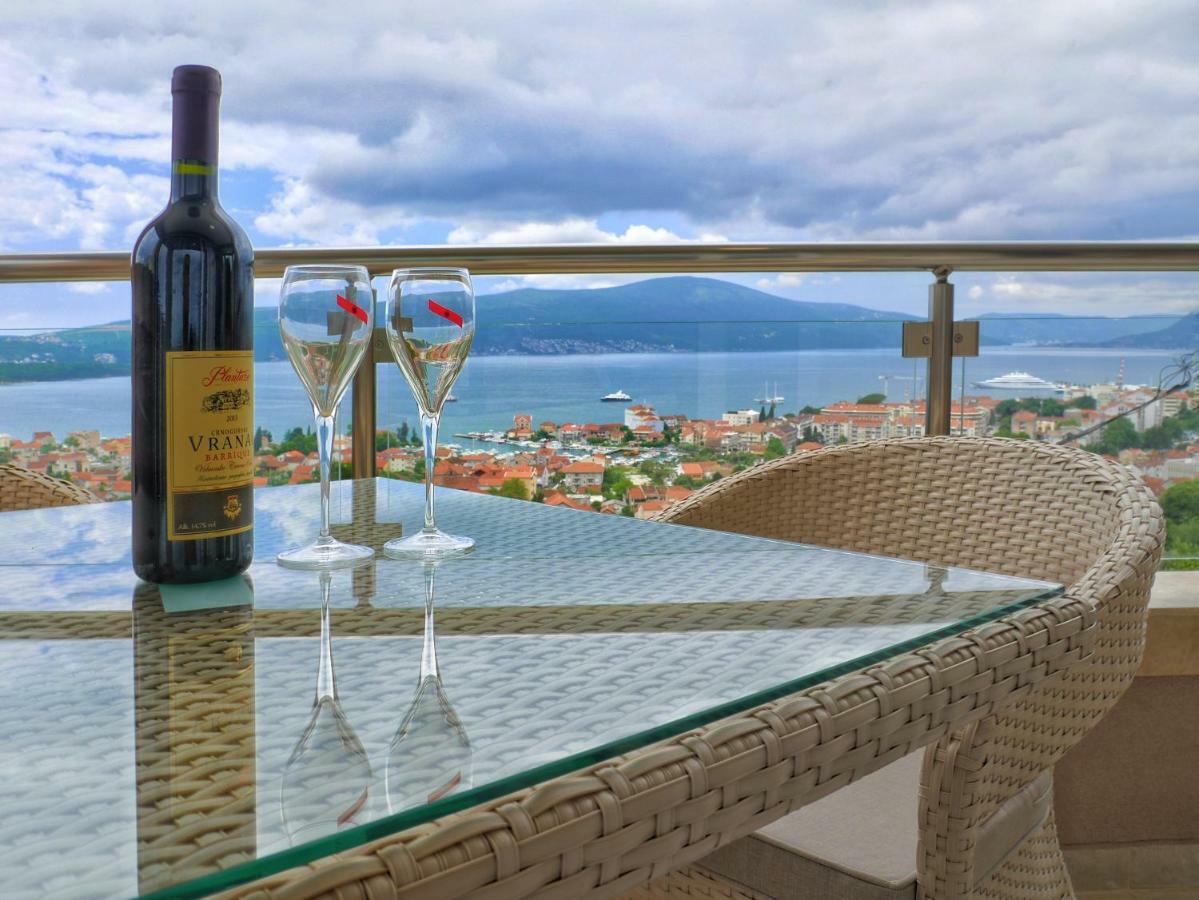 Villa Travertino Тиват Екстериор снимка